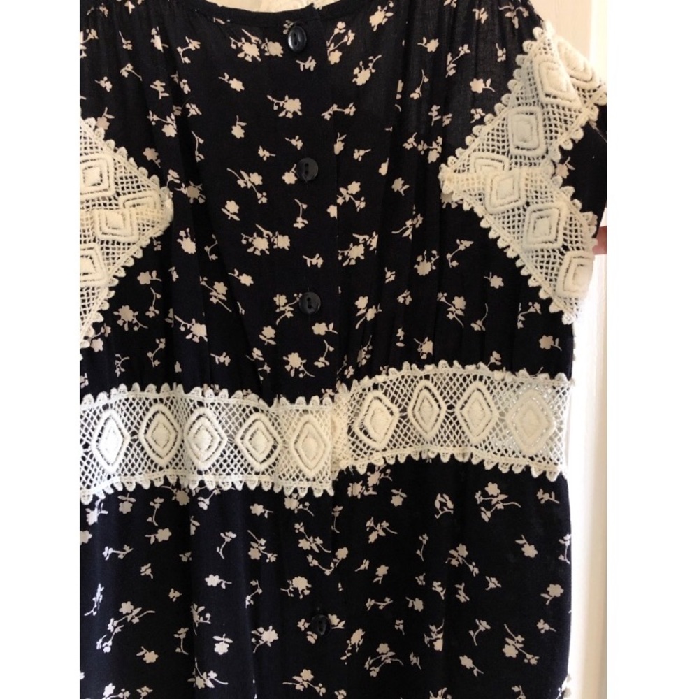 Stone Cold Fox Niñas Dress - Picture 5 of 9